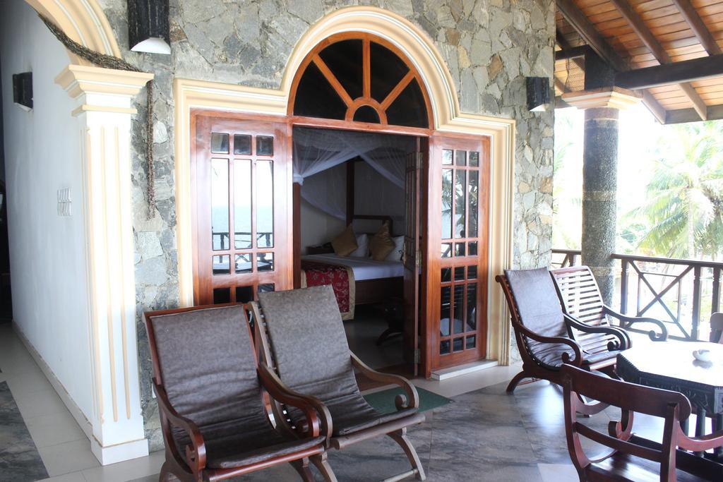 Warahena Beach Hotel Bentota Exterior foto