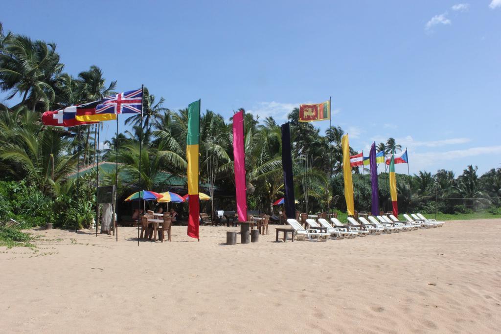 Warahena Beach Hotel Bentota Exterior foto